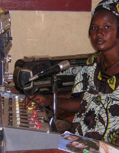 Woman on air, Koutiala, Mali