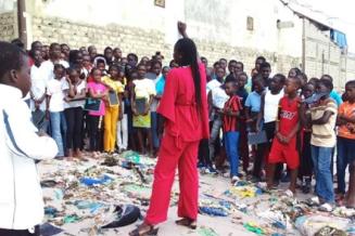 Awareness-raising with students on marine pollution, beach of Hann, Senegal