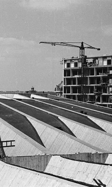 construction on the roof of the conferences building