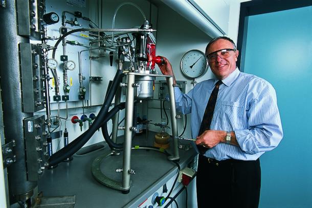 Klaus Alexander Müllen in his lab. 