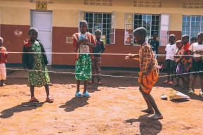 Proporcionar educación en la primera infancia a los refugiados en Uganda