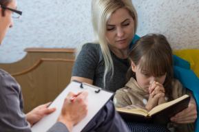 La UNESCO apoya a 15.000 psicólogos escolares de Ucrania para mejorar la salud mental de los alumnos