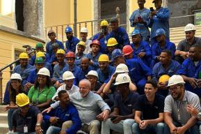 President Lula visits the reconstruction works of the National Museum  