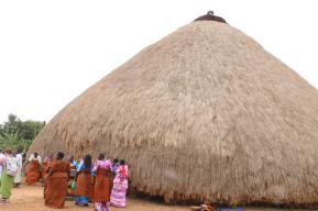 Las Tumbas de los Reyes de Buganda en Kasubi (Uganda) salen de la Lista del Patrimonio Mundial en Peligro