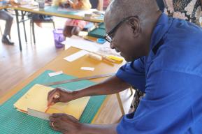 Renforcement des compétences pour la conservation des trésors documentaires d'Amadou Hampâté Bâ