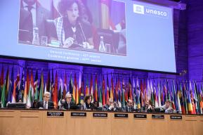  The 42nd session of the General Conference approves historic increase in UNESCO's budget