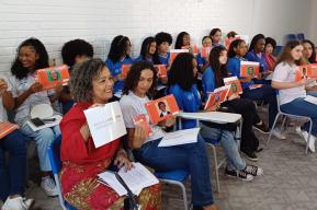 Jovens brasileiras contam como romperam barreiras para estudar com o apoio do #EDUCASTEM2030