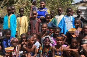 Una docente de Gambia vincula la educación para la sostenibilidad con el patrimonio cultural