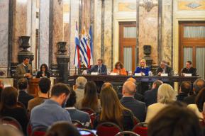 Representantes de los partidos políticos uruguayos refuerzan pacto ético contra la desinformación