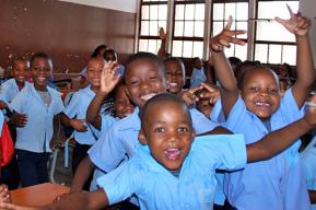 Mozambique iniciará un nuevo plan de educación por diez años