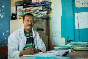 Comment un directeur d'école d’Éthiopie encourage l'égalité des genres dans l'éducation